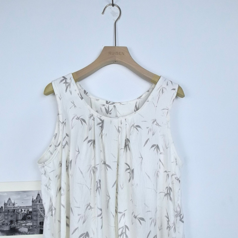 Női hálóing, ujjatlan, kerek nyakú, japán-koreai stílusú (Milk Silk; 90% poliészter; vékony anyag; középméretű hossz)