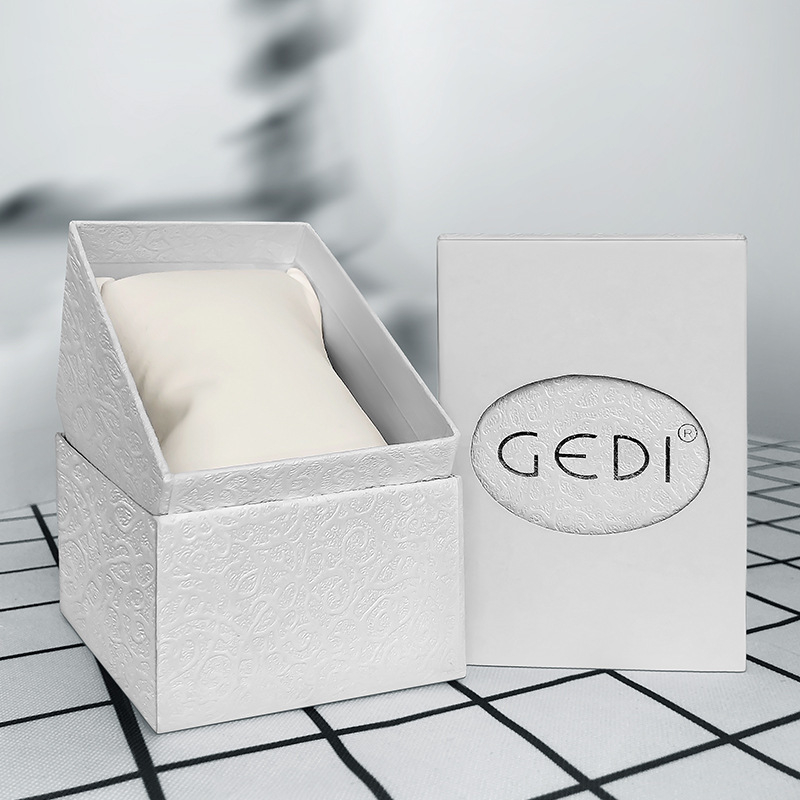 GEDI štvorcová darčeková škatuľka na hodinky | balenie 100 kusov | Pôvod: Guangzhou | Tlačené logo: OK | Oprávnené súkromné značky: Áno | Uvoľnenie: jeseň 2023