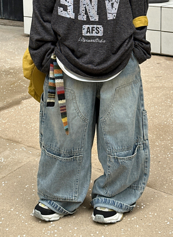 Vaikų džinsai su daugybe kišenių, laisvas tiesus kirpimas, 100% medvilnė, universalus