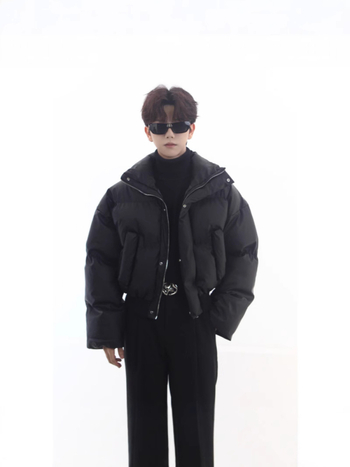 Jakna s punjenjem od poliestera, slobodan kroj, stojeći ovratnik, zatvarač, debeli punjenje