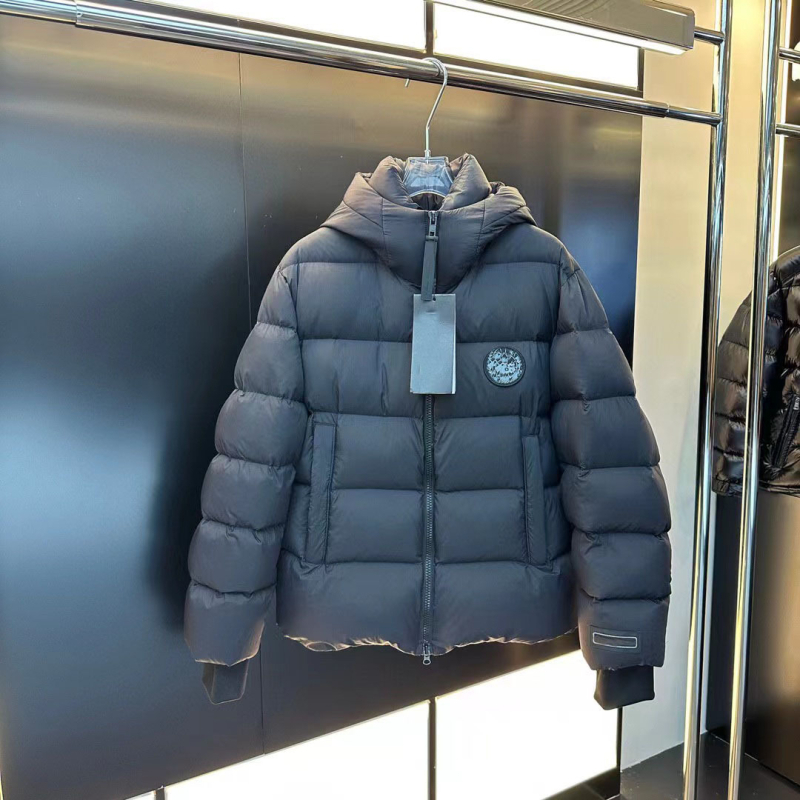 Ανδρικό μπουφάν με κουκούλα, γέμισμα από duck down; περιεκτικότητα πούπουλου > 91%; προστασία από το κρύο -30°C έως -15°C; εξωτερικό ύφασμα: νάιλον