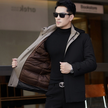 Muška jakna od perja srednje duljine, kapuljača s odvojivom podstavom, bijelo gusje perje 86–90%