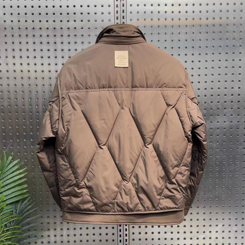 Puffer jakna s patchworkom, korejskog stila, slim fit, lagana, s bijelim patčjim perjem (51–55% perja, punjenje 100–150 g)