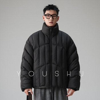 Μπουφάν με γιακά-στάση και καπιτονέ, γέμισμα με πούπουλο 220–280 γρ, κουκούλα, φερμουάρ, ανδρικό χειμερινό