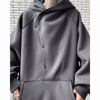 Kapucnis pulóver koreai stílusban, laza szabás, vastag viszkóz-keverék anyag (51–70%), magas gallér, panel- és varrási részletekkel kontrasztos dizájn