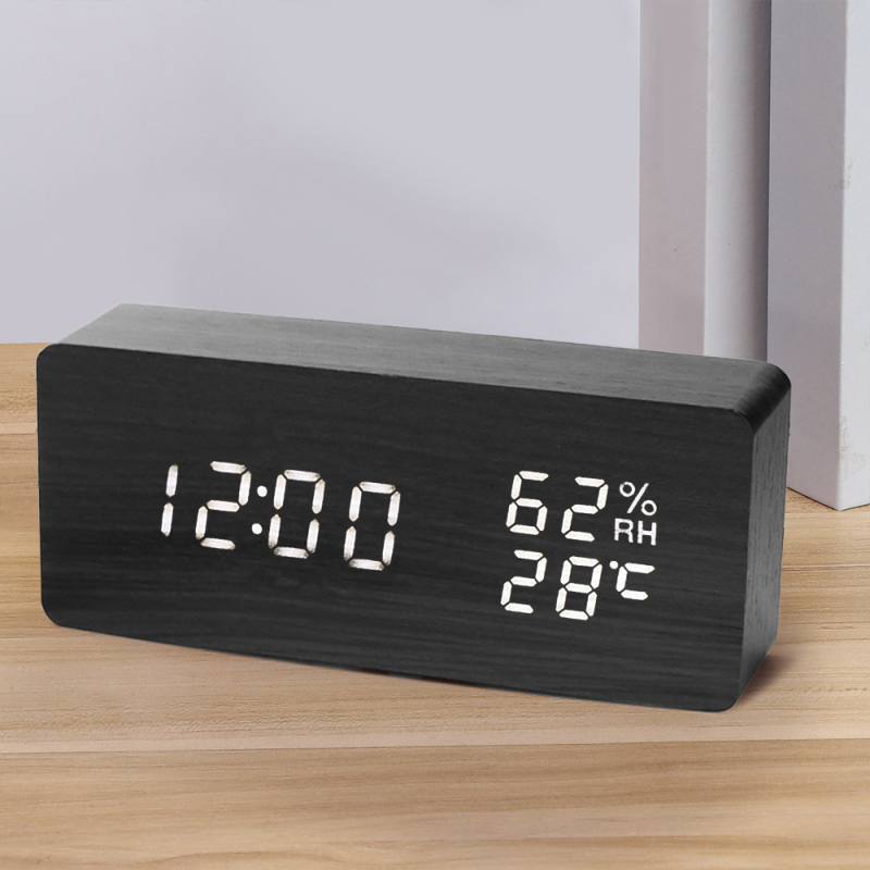 LED-es fa asztali óra hőmérővel, páratartalom-méréssel, örök naptárral, világidővel és ébresztővel