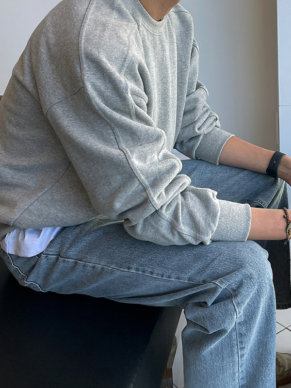 Muški džemper u korejskom stilu s okruglim izrezom, slobodan kroj, mješavina pamuka 65% i poliestera 35%, proljeće