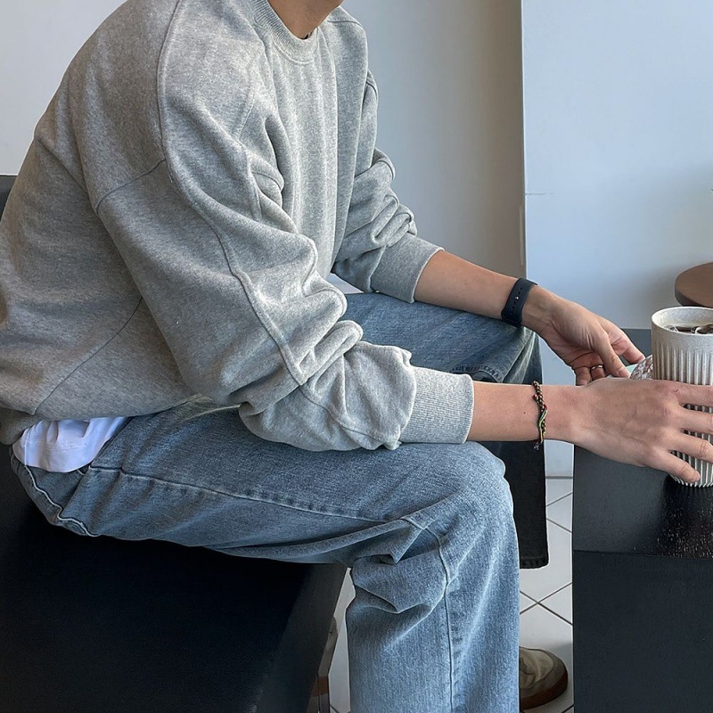 Muški džemper u korejskom stilu s okruglim izrezom, slobodan kroj, mješavina pamuka 65% i poliestera 35%, proljeće