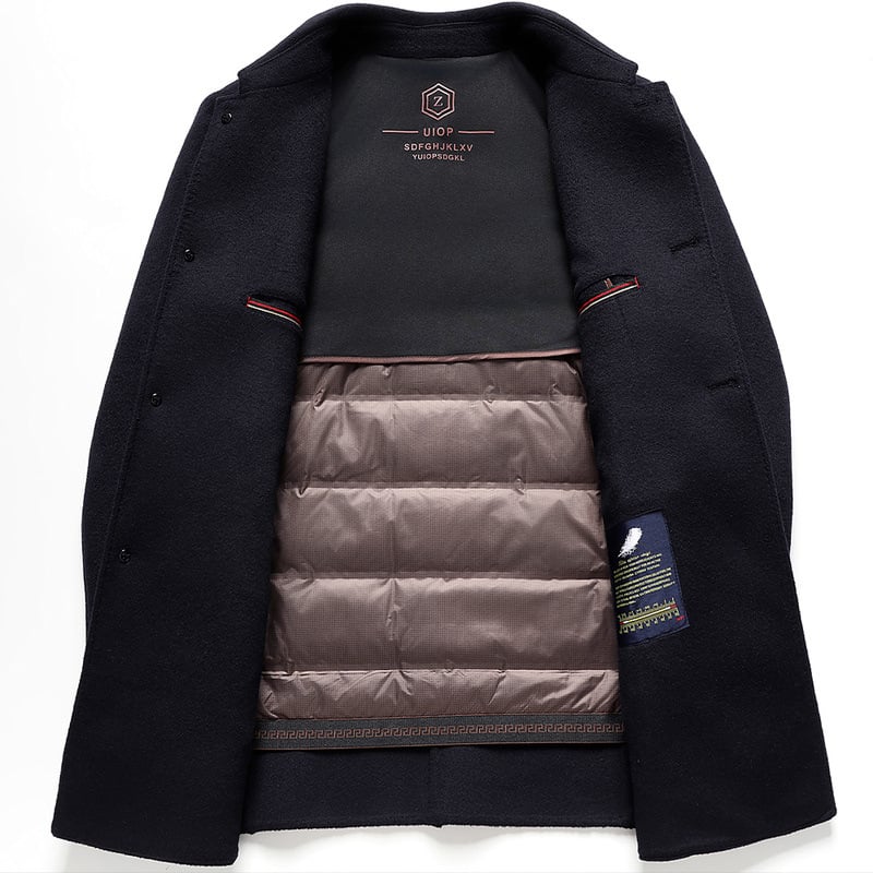 Villane mantel, paksendatud, seisev krae, tõmblukk, küljetaskud, 70% villa