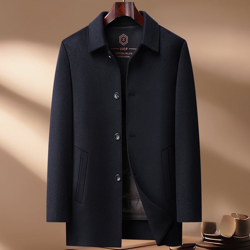 Villane mantel, paksendatud, seisev krae, tõmblukk, küljetaskud, 70% villa