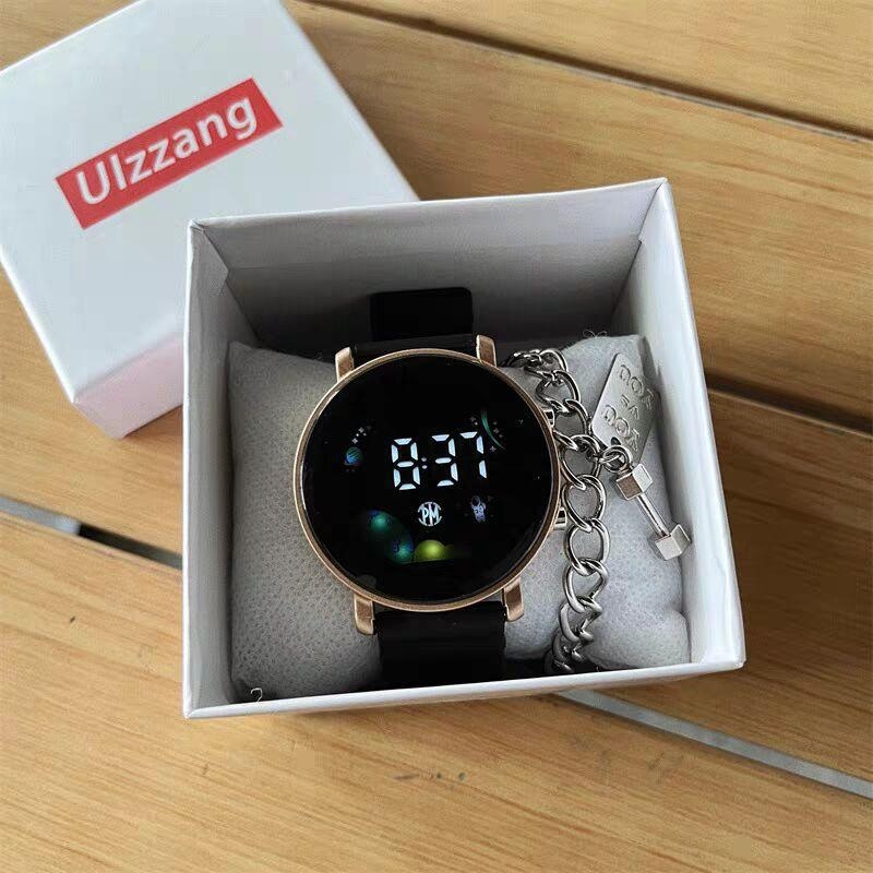 Ceas pentru tineri, cu mecanism solar, cadran rotund, curea din silicon, carcasă din plastic și cristal din plastic