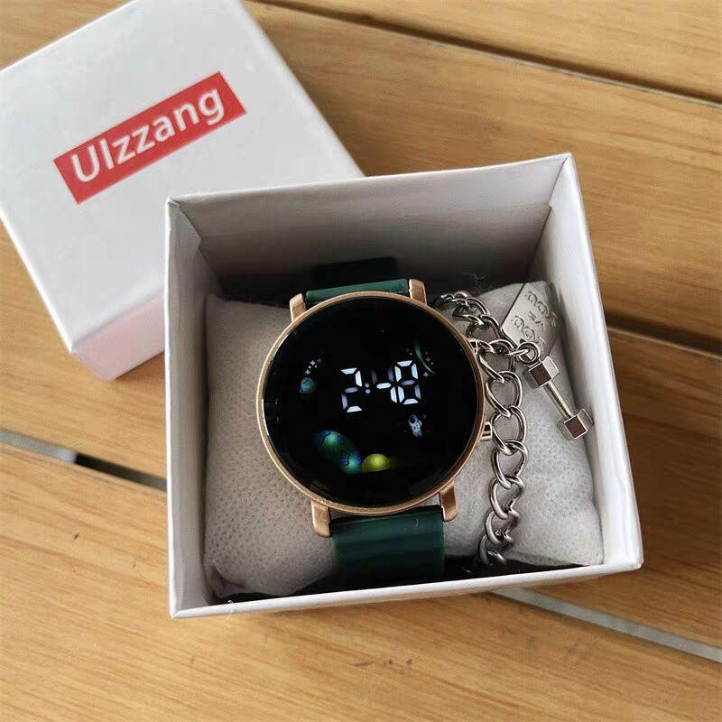 Ceas pentru tineri, cu mecanism solar, cadran rotund, curea din silicon, carcasă din plastic și cristal din plastic