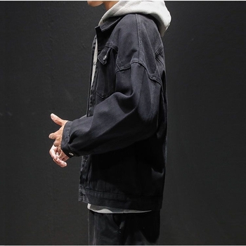 Traper jakna u stilu radnog odijevanja, s kapulom i ovratnikom tipa lapel (Workwear; Hooded; Lapel; Proljeće 2025; Muškarci)