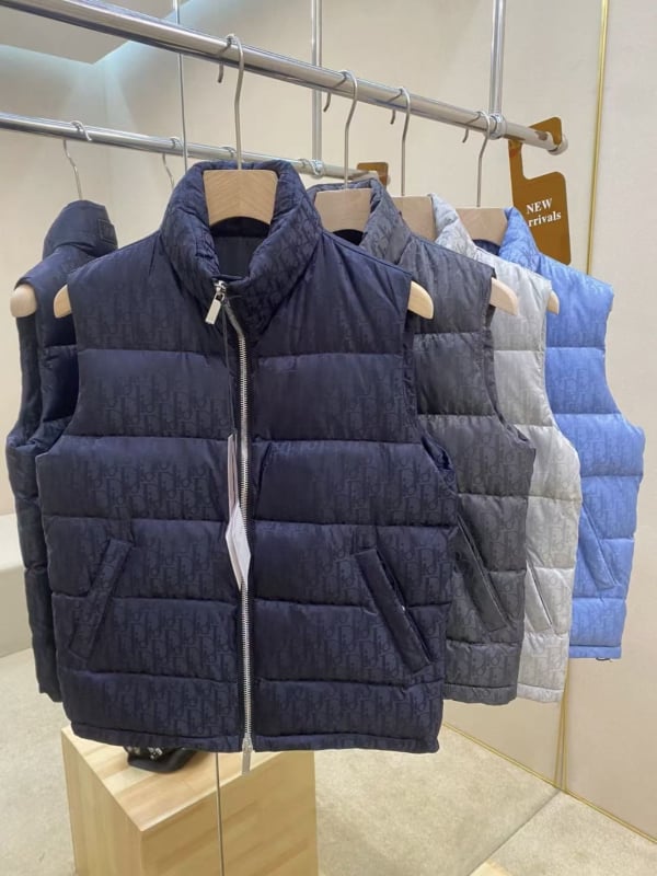 Muška bezrukavna veste od pamuka bez rukava, stojeći ovratnik, bočni džepovi, gradski stil, uski kroj, jesen 2025