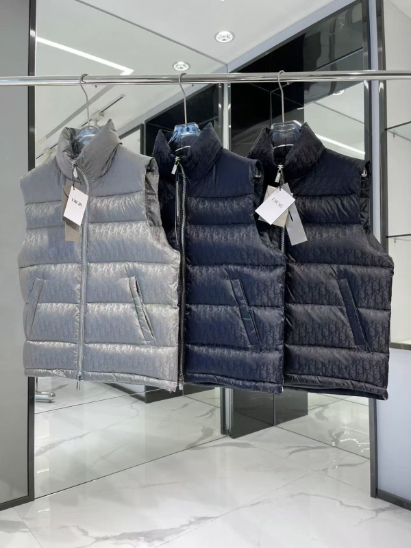 Muška bezrukavna veste od pamuka bez rukava, stojeći ovratnik, bočni džepovi, gradski stil, uski kroj, jesen 2025