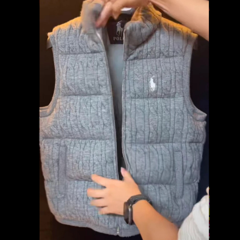 Vesta s kapucňou, stojatý golier, plný zips, voľný strih, vintage kardigán štýl