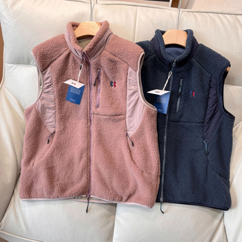 Vyriski fleece liemenė su stoju kaklu, užtrauktukas, storas audinys, kontrastingas raštas