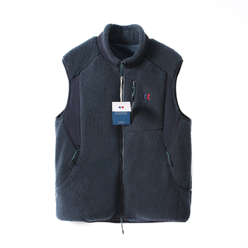 Vyriski fleece liemenė su stoju kaklu, užtrauktukas, storas audinys, kontrastingas raštas