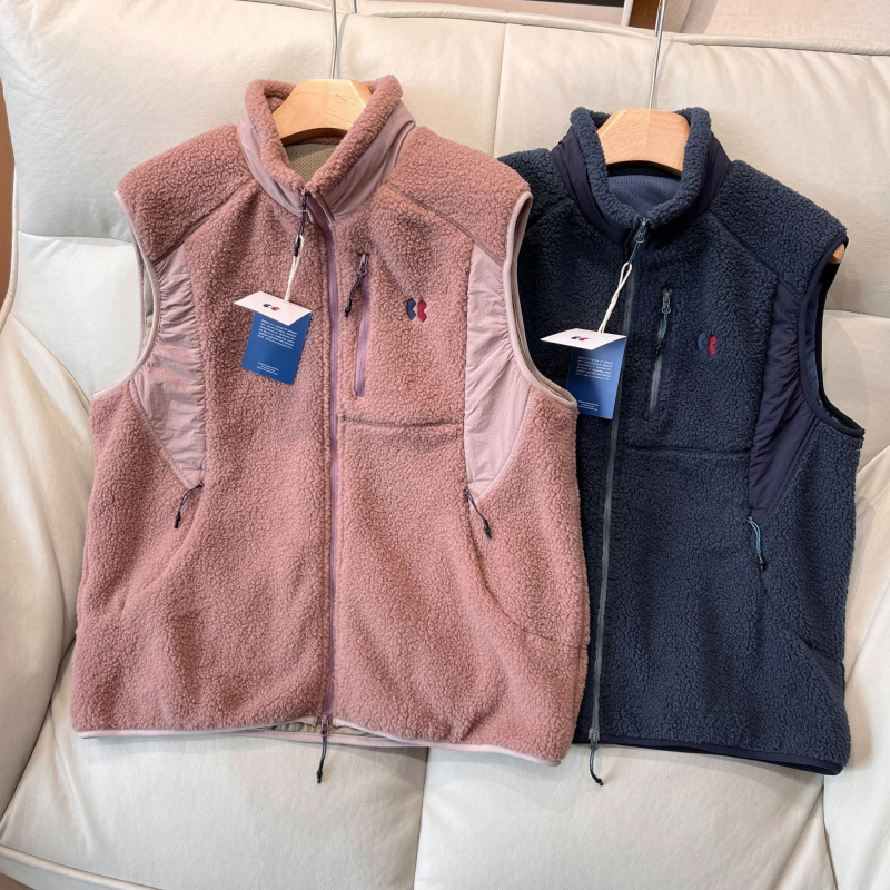 Vyriski fleece liemenė su stoju kaklu, užtrauktukas, storas audinys, kontrastingas raštas