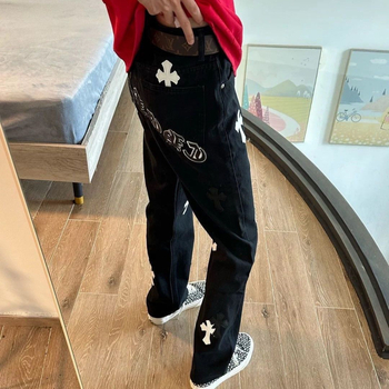 Unisex traperice ravnog kroja, opuštene, isprani efekt, križni motif