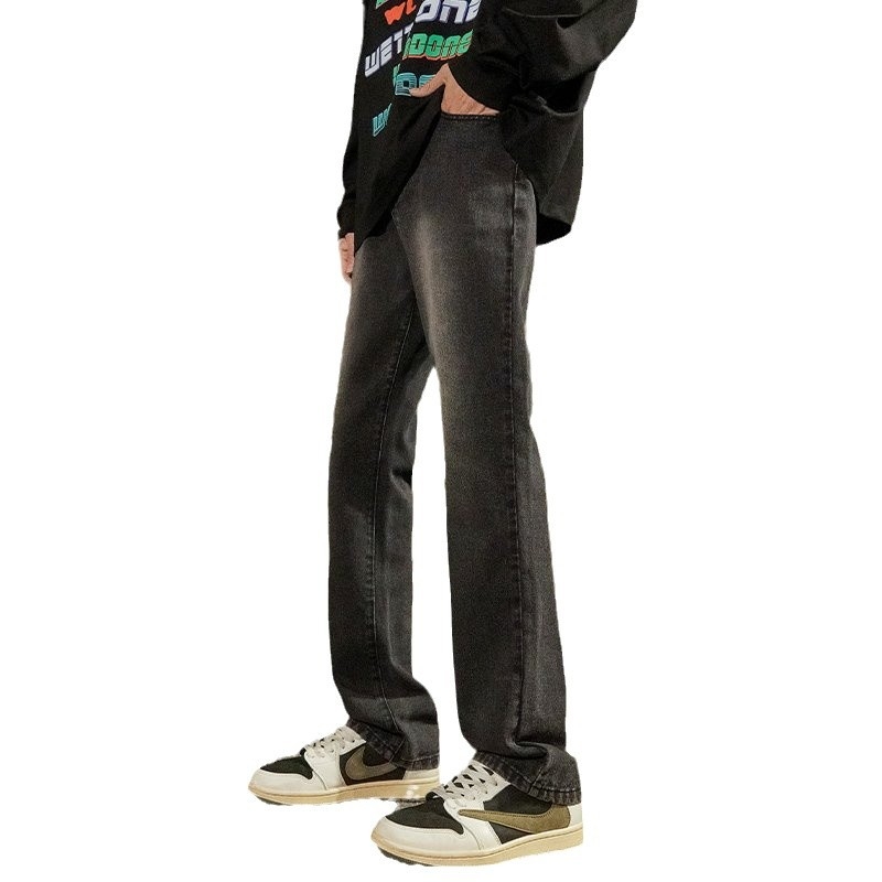 Fleece-béléssel ellátott farmernadrág, kissé bővülő szárú, középmagas derekú, zipzáras zárás, poliészter anyag