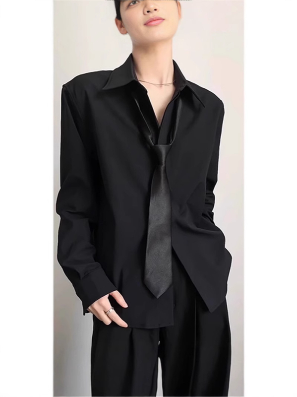 Muška košulja od mješavine lana i poliestera, šiljast ovratnik, kratki rukavi, širok kroj, bez glačanja