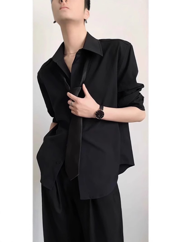 Muška košulja od mješavine lana i poliestera, šiljast ovratnik, kratki rukavi, širok kroj, bez glačanja