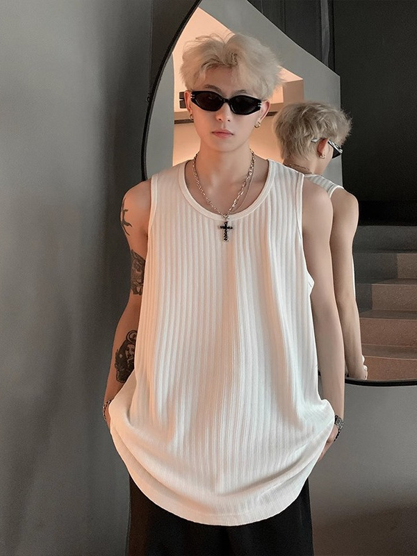 Muška T-shirt bez rukava – labav kroj, jednobojna, tkanina od polyester-mješavine (50–70% polyester), ljeto 2025