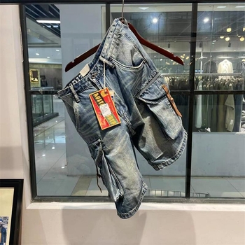 Vyrų džinsinių šortų - laisvas tiesus kirpimas, vidutinė juosta, fleece pamušalas, plovimas vandeniu