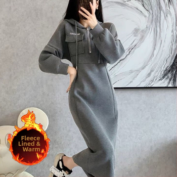 Kapucňová pletená šaty, textový vzor, vysoký pás, stredná dĺžka, fleecová podšívka, zips