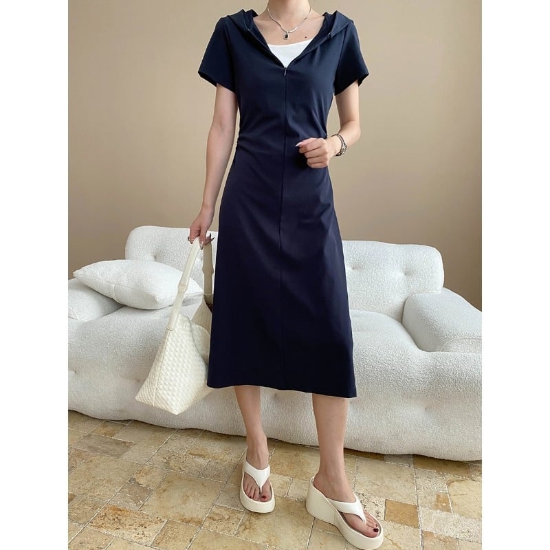 Haljina s kapuljačom od jednog komada, visokim strukom, zipom, smjesom spandeksa