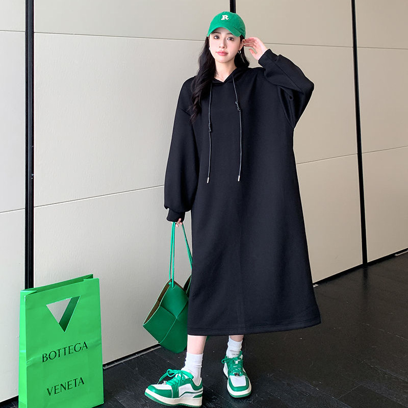 Haljina-sweatshirt s kapuljačom, fleec podstava, dugačka, poliester materijal, zima 2024