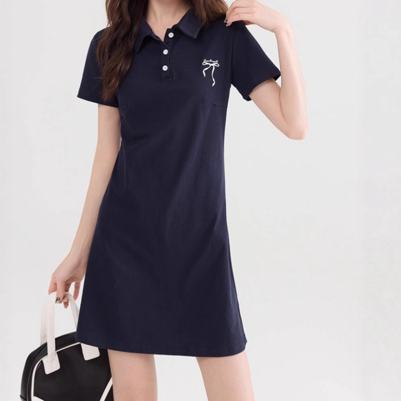 Haljina s mašnicom i izvezkom, okrugli ovratnik, visok pas, A‑linija, kratki rukavi, pamuk