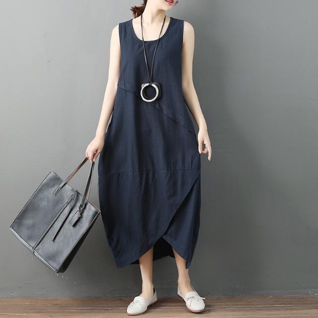 Duga haljina s V-izrezom, kokon silueta, jednodijelna haljina, proljeće 2024, književno-umjetnički retro stil