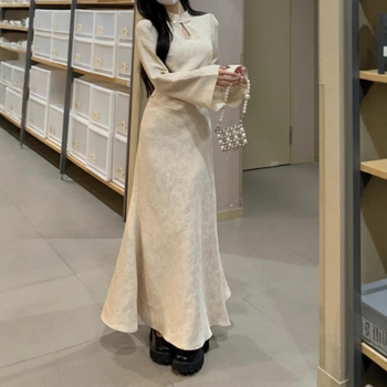 Rochie Qipao cu imprimeu geometric, poliester, mâneci clopot, guler înalt, fustă lungă (Poliester; Geometric pattern; Bell sleeves; Stand collar; Long skirt)