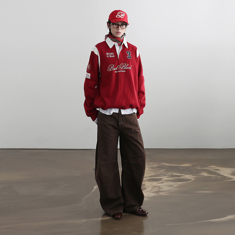 Ženski pamukasti sweatshirt s uzorkom slova, udoban kroj, polo ovratnik, 80–90% pamuka
