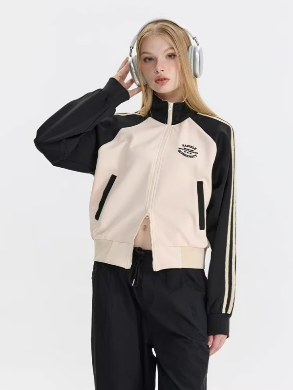 Ženski kratki cardigan s prugama i blokovima boja, slim kroj, gradski stil, zatvarač