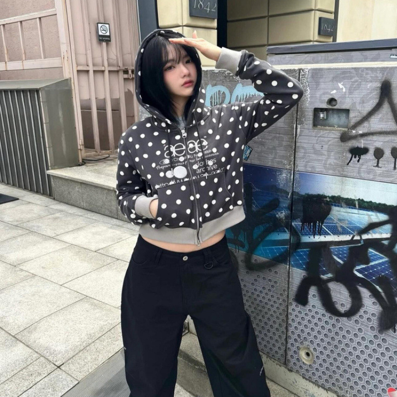 Aeae Dámska slim-fit mikina s kapucňou na zips s bodkami a písmenami vyšívané, 95% bavlna, jeseň/zima