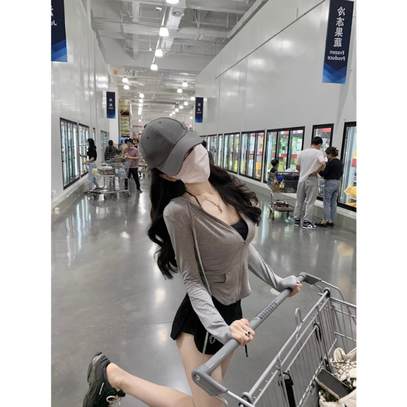 Cardigan s Milk Silk, glavni materijal 95%+, street style, uski kroj, kratka duljina