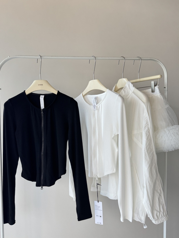 Cardigan top od pamuka, dugi rukavi, uski kroj, ziper