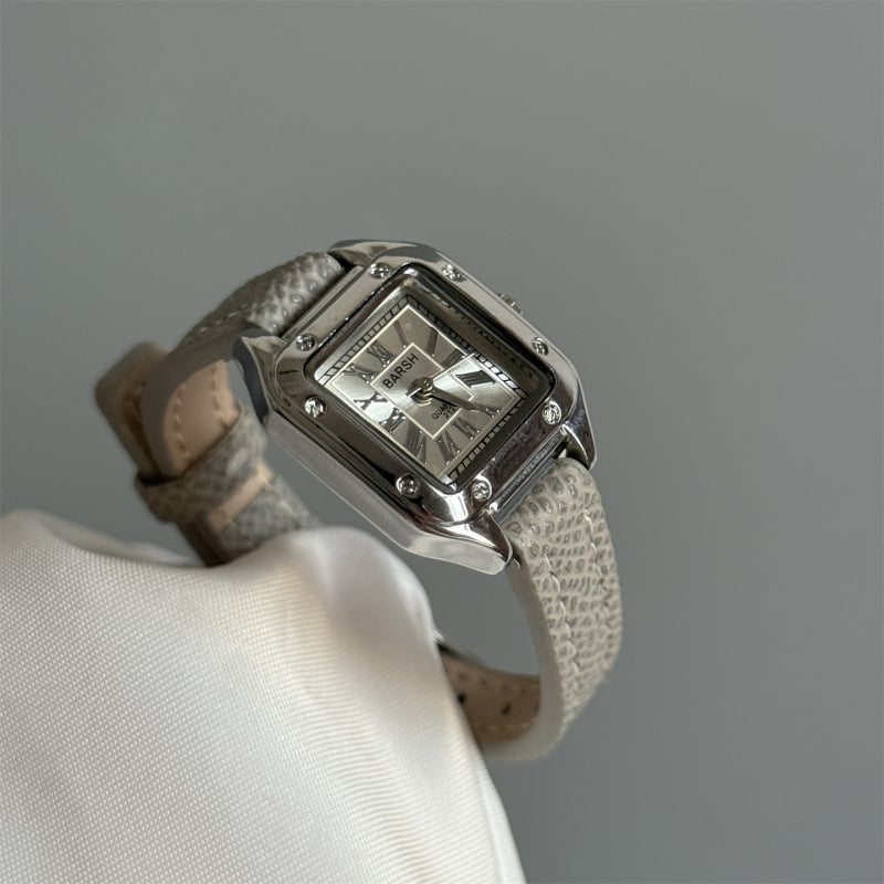 Barsh ženski sat – retro kvadratno kućište, kvarcni mehanizam, kožni kaiš, analogni prikaz, kućište od legure, kopča s iglom, nije vodootporan