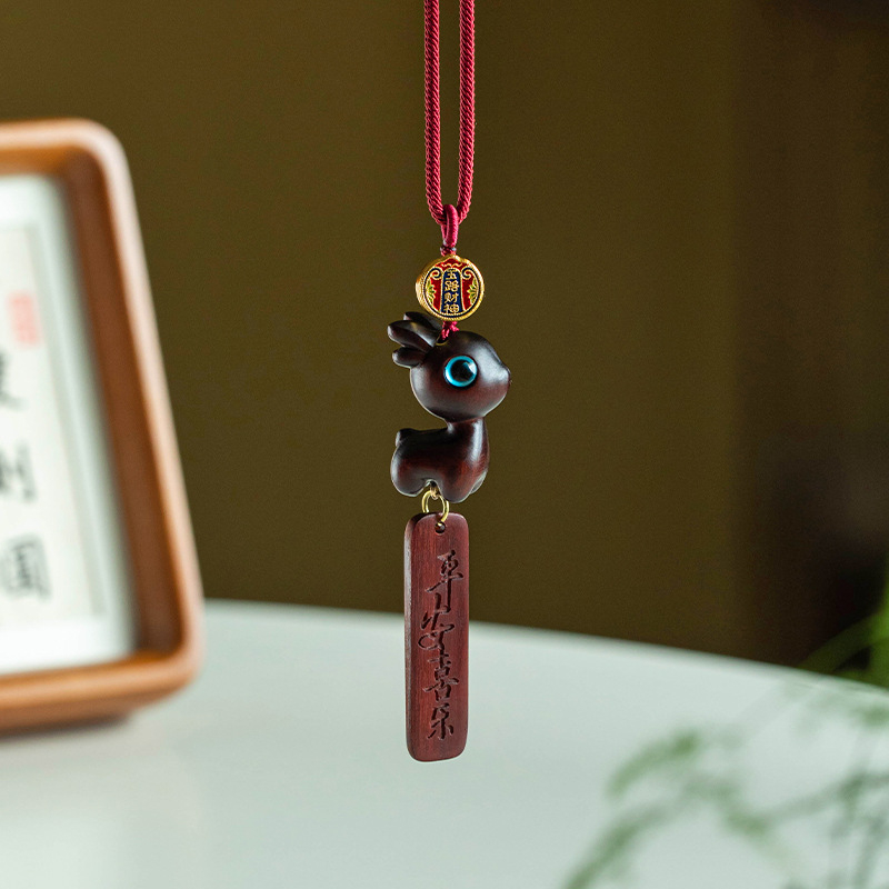 Ξύλινο αυτοκινητικό διακοσμητικό σε σχήμα ελαφιού από σανδαλόξυλο, διακόσμηση εσωτερικού με αρωματική λειτουργία για το πίσω καθρέφτη