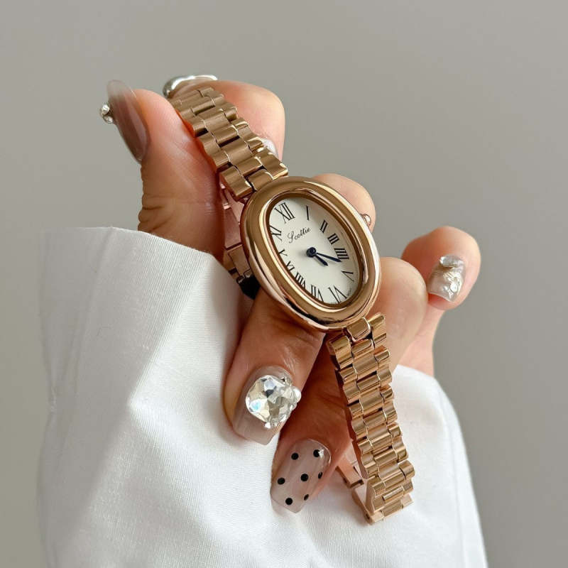 Női karóra Scottie 9780 ovális számlappal, kvarc szerkezet, 30M vízállóság, rozsdamentes acél szíj