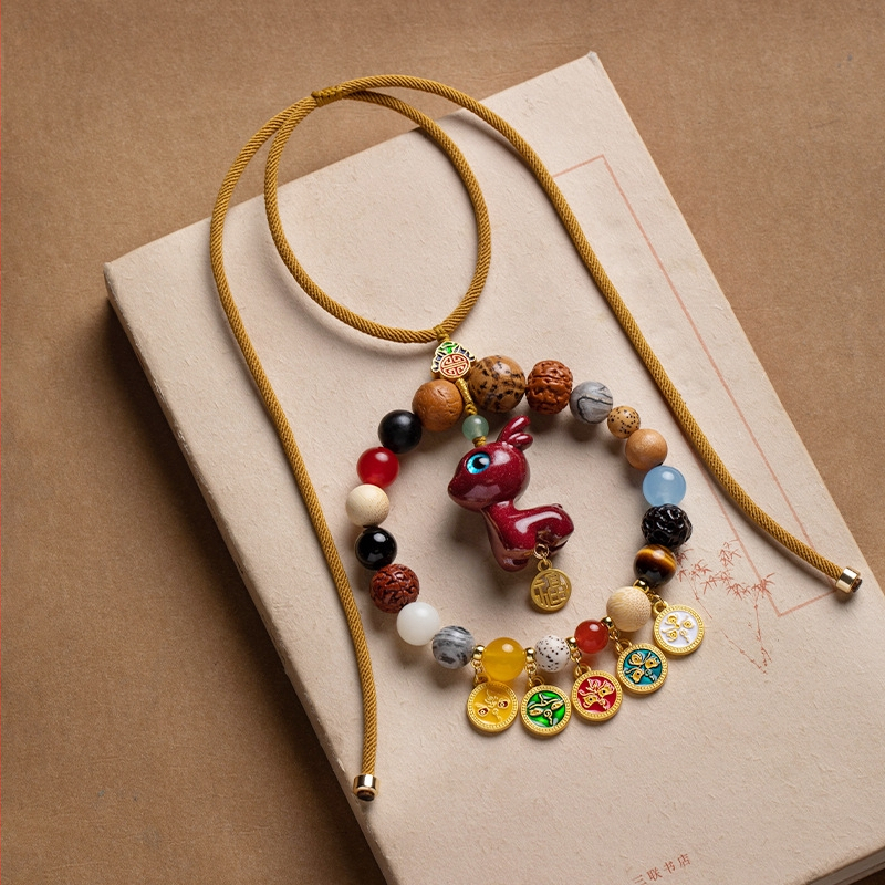 Ξύλινο διακοσμητικό αυτοκινήτου σε σχήμα ελάφιου από σανδαλόξυλο – διακόσμηση εσωτερικού αυτοκινήτου σε καρτούν στυλ με αρωματική λειτουργία