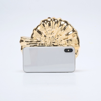 Akrilna večernja torbica u obliku školjke, poliester podstava, unutarnji džepovi za telefon i dokumente, oblik školjke, zaključavanje