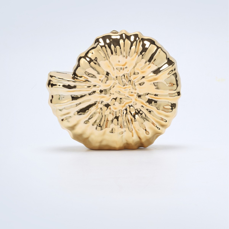 Akrilna večernja torbica u obliku školjke, poliester podstava, unutarnji džepovi za telefon i dokumente, oblik školjke, zaključavanje