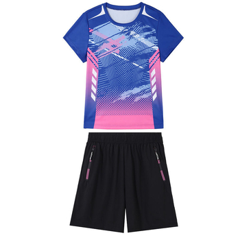 Tricou damă din poliester, mâneci scurte, croială lejeră, decolteu în V mic, țesătură vopsită, vară 2025