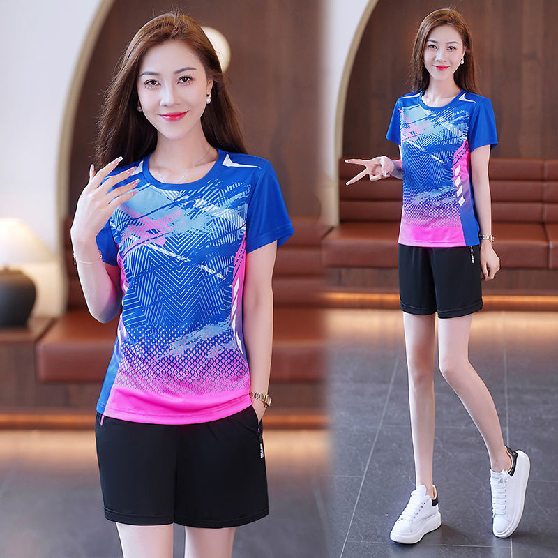 Tricou damă din poliester, mâneci scurte, croială lejeră, decolteu în V mic, țesătură vopsită, vară 2025