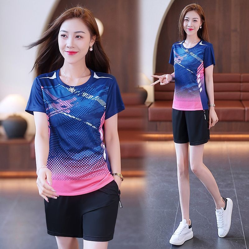 Tricou damă din poliester, mâneci scurte, croială lejeră, decolteu în V mic, țesătură vopsită, vară 2025