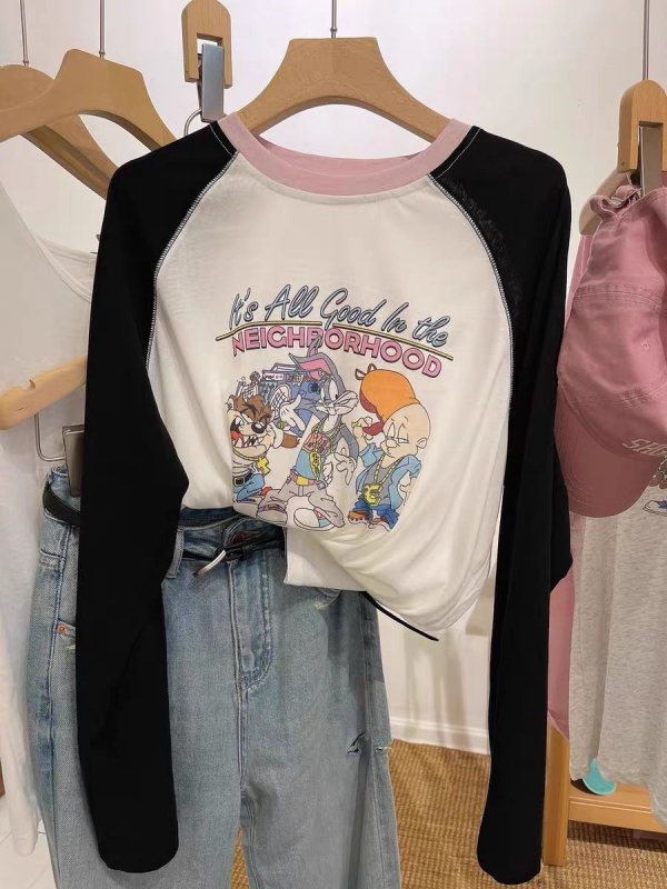 Ženski pamukasti T-shirt s raglan rukavima, okrugli izrez, pull-over stil, anime uzorak